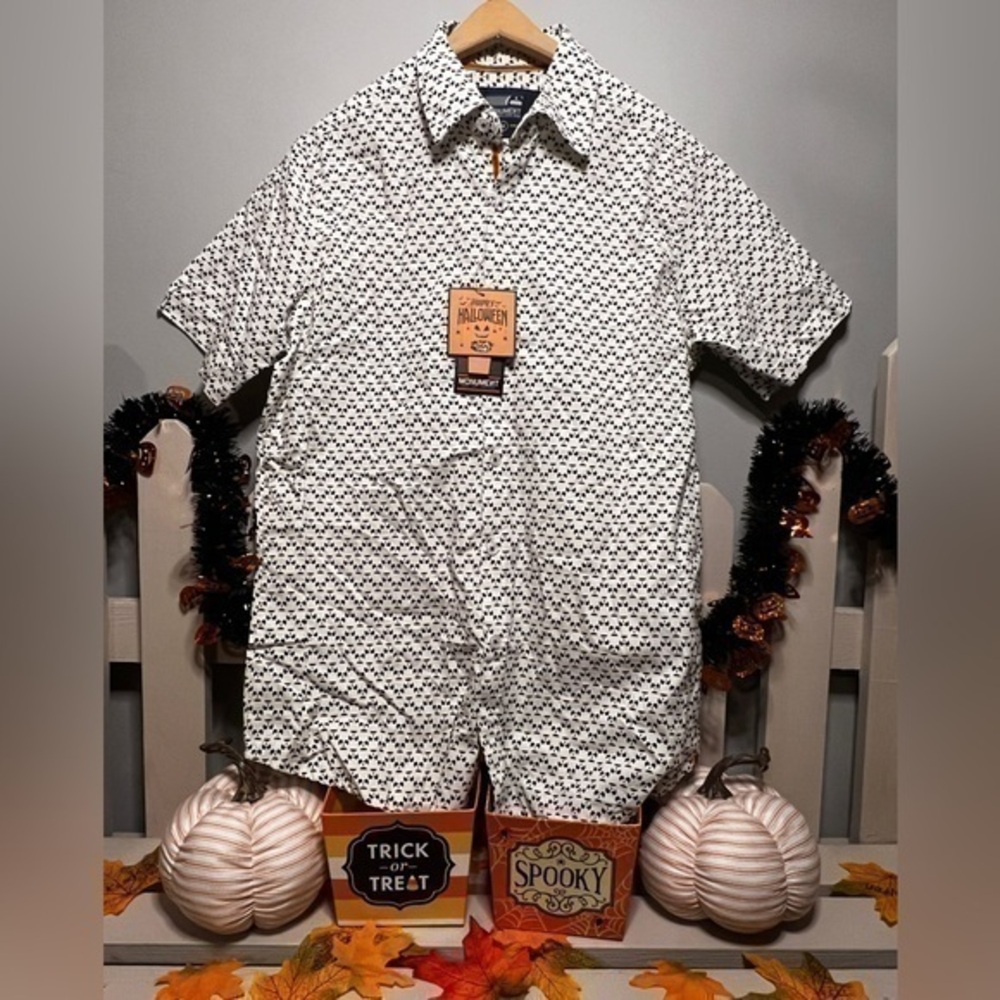Men’s Monument Halloween All-Over Pumpkin Face Print Button Up Shirt Size Medium